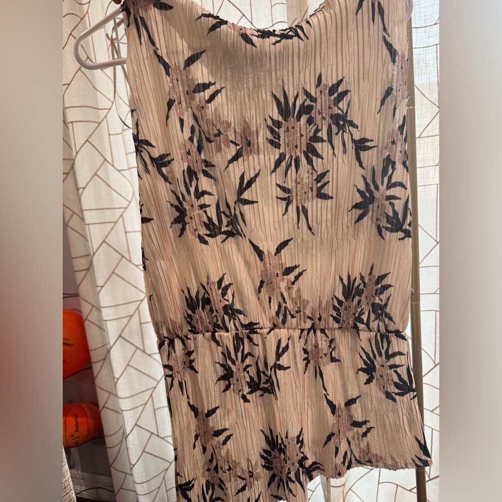 NWOT - Zara Black and Cream Floral Pleated Top - M